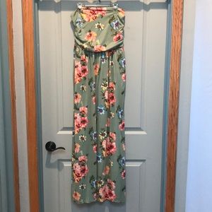Strapless maxi w/ pockets